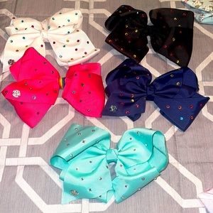 Jojo Siwa bows